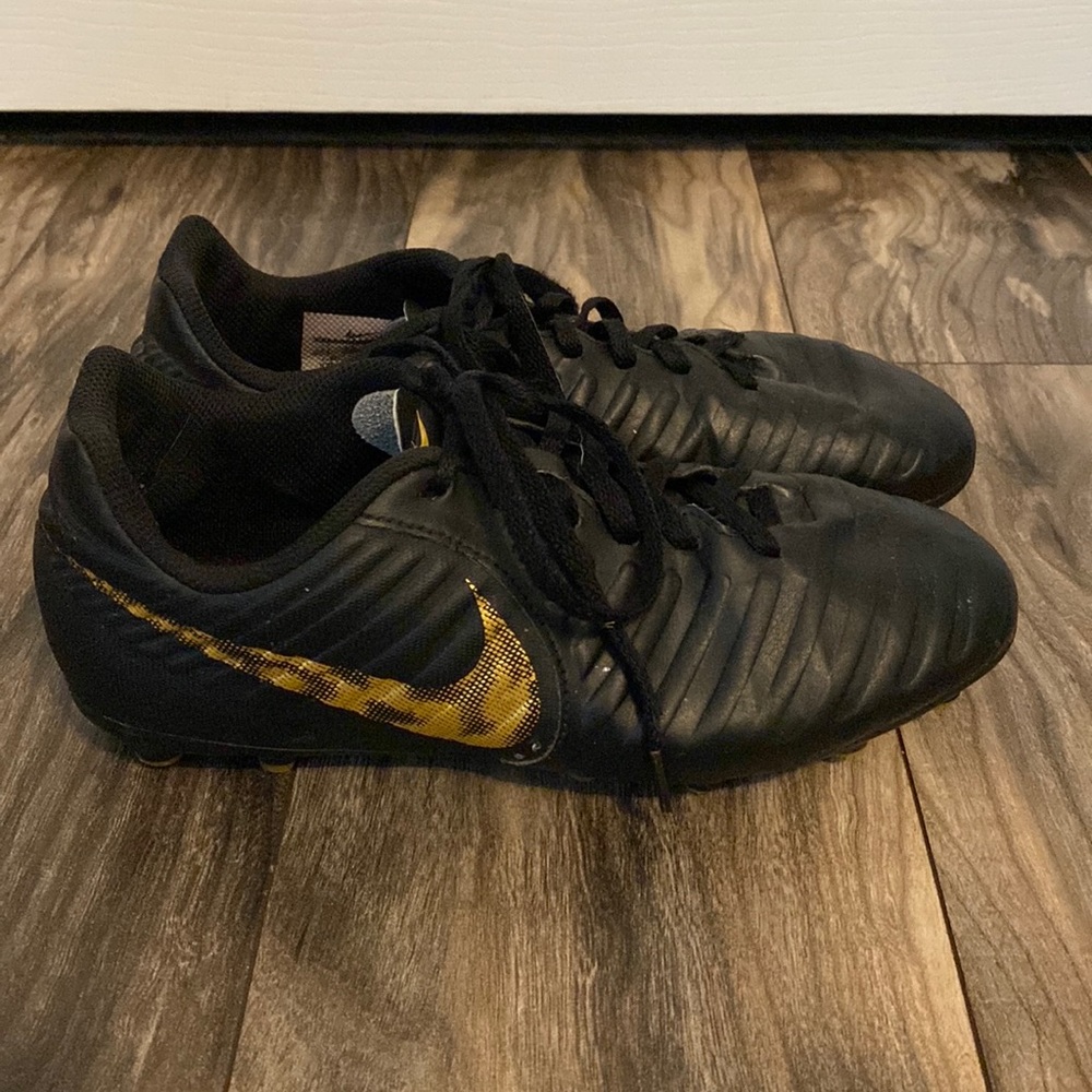 Nike Tiempo 6Y cleats